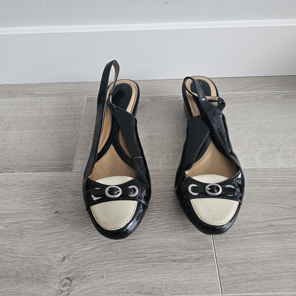 Naturalizer Black and Cream Slingback Heels